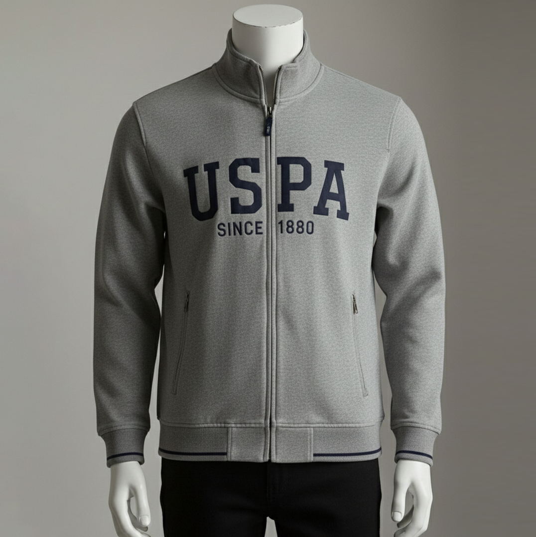 แจ็กเก็ตสีเทา ซิปหน้า ตัวอักษร USPA ขนาดใหญ่ พร้อมคำว่า SINCE 1880